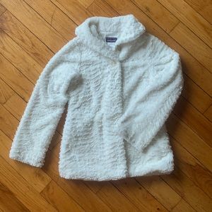 Patagonia Girl’s XL Pelage Fleece Jacket. Cream/White